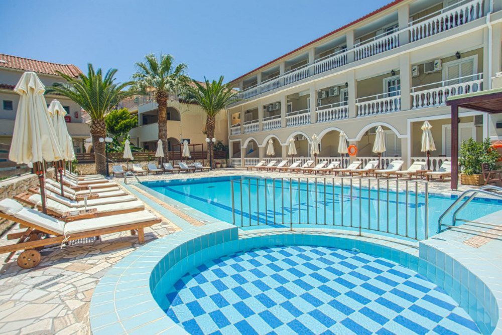 Natalie Hotel Laganas Exteriör bild